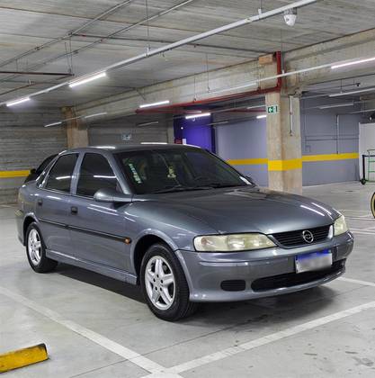 CHEVROLET VECTRA 2.2 MPFI GLS 8V GASOLINA 4P MANUAL CHEVROLET VECTRA 2.2 MPFI GLS 8V GASOLINA 4P MANUAL